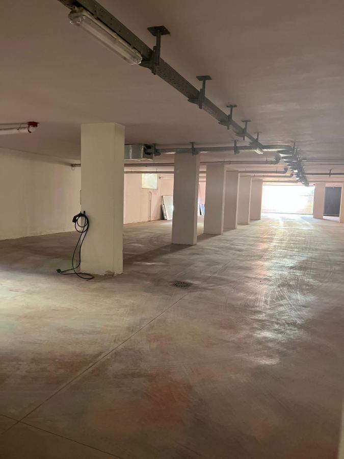 Hotel Futuro Aversa Bagian luar foto