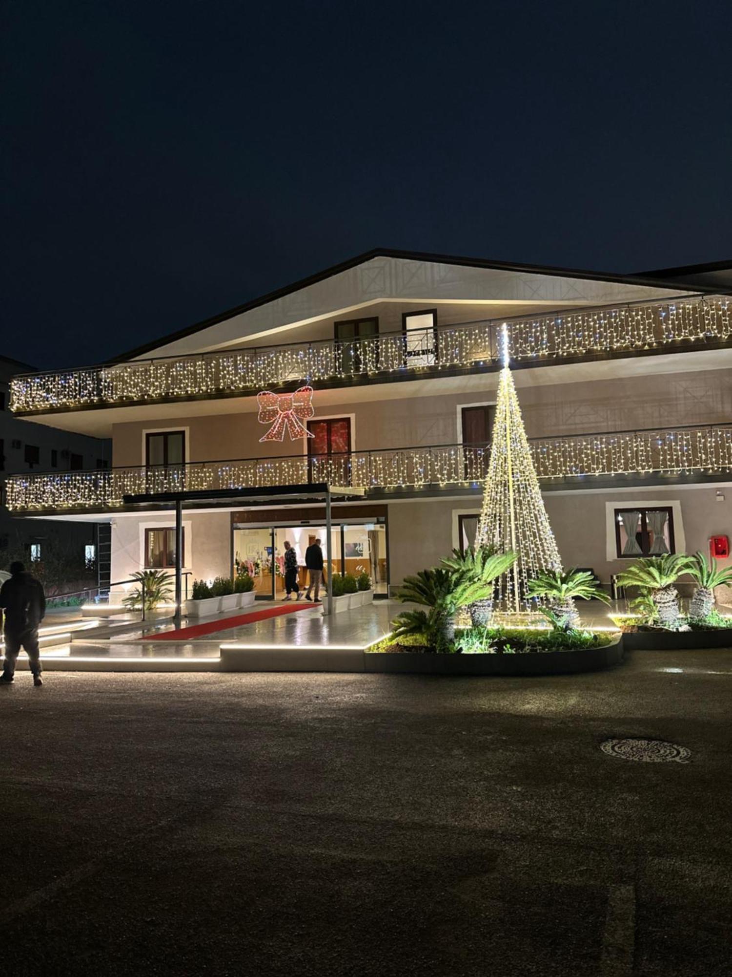 Hotel Futuro Aversa Bagian luar foto